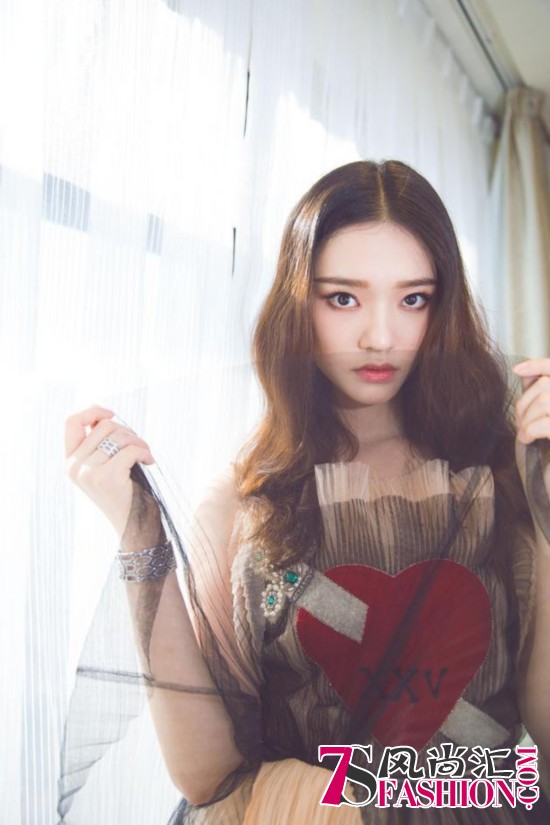 水润少女怎么少得了玻璃唇！