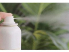 防晒喷雾的正确使用顺序是什么？