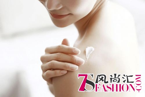 src=http://www.7sfashion.com/skin/fashion/image/nopic.gif