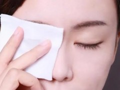 眼睫毛怎么卸才能更干净？这几个小技巧快来看看吧！
