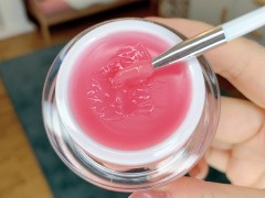 唇膜的作用你还不知道？快点了解用起来吧！