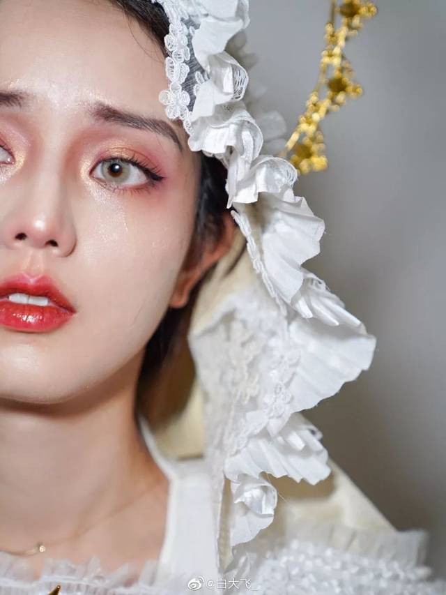最吸睛的合影妆容——巴洛克风