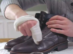 如何正确清洗和保养皮鞋？