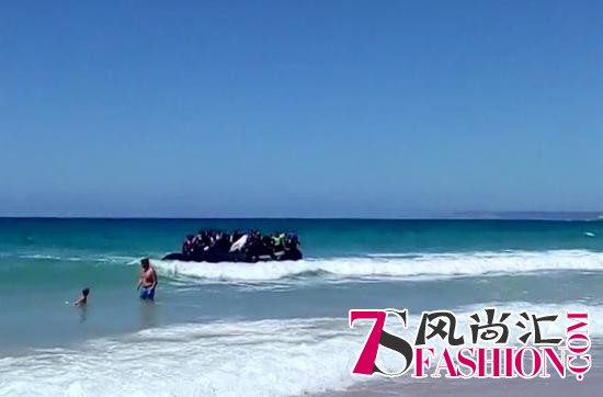 北非难民登陆西班牙海滩 吓呆游客