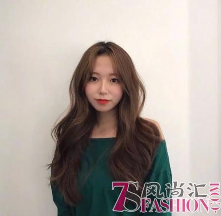 脸大的女生适合什么发型 这些刘海非常适合脸大的女生
