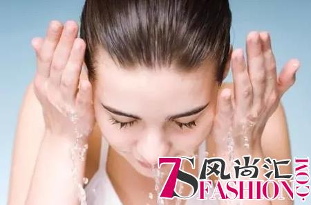 AEON玻尿酸原液，让你的肌肤如桃花般魅力绽放
