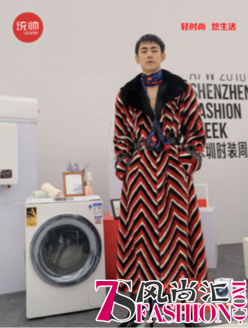 深圳时装周开场秀：统帅搭档国际超模纪凌尘走T台