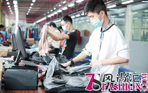 共享时装携手洗衣工厂 加速“租洗一体化”布局