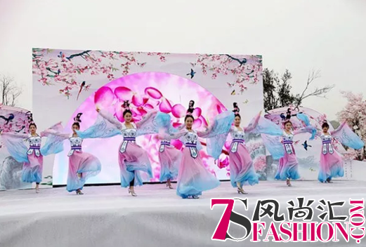 雅居乐“中国首届粉色狂欢节”成功举办 粉色浪漫嗨动全城