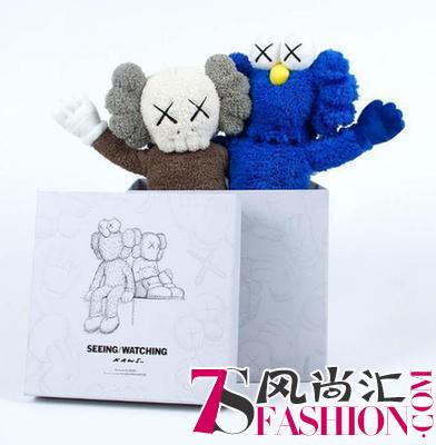 长沙IFS联乘 KAWS SEEING/WATCHING主题纪念品首次登场