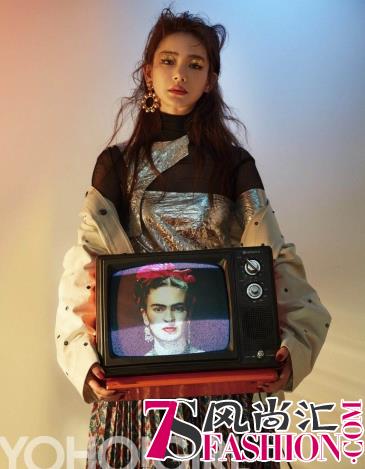 戚薇复古造型超惊艳亮相 和YOHO!GIRL一起大聊人设