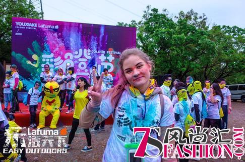 “乐活”春天下，彩色轻登山