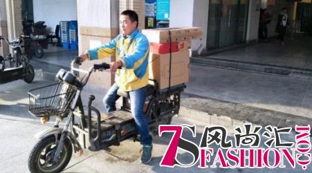 宿迁小伙入职苏宁送快递 两年零差评成五一劳动模范