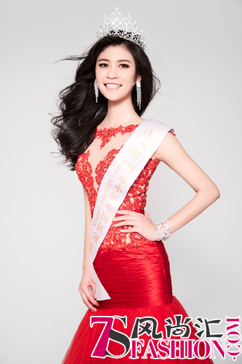 环姐冠军导师Lucelania Sierra加盟，秦美苏备战2018全球总决赛