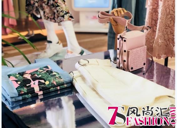 Lily商务时装再添新“玩法” 携手天猫“欢聚”新零售智慧快闪店