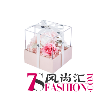王俊凯母亲节送什么？love roseonly给妈妈花漾的爱