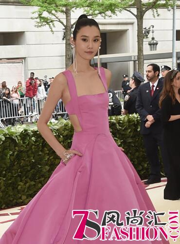 TASAKI与创意总监Prabal Gurung携众明星亮相MET GALA