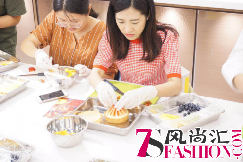 双线融合擦出移动互联新火花 日日煮解锁“甜蜜表白”新玩法