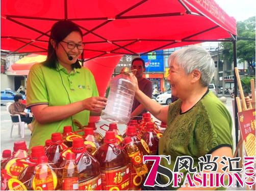 福临门营养家“有数”换油火爆苏州