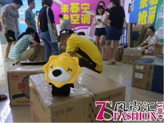 618穿过大半个中国送“校园包裹” 苏宁物流被赞“最任性”
