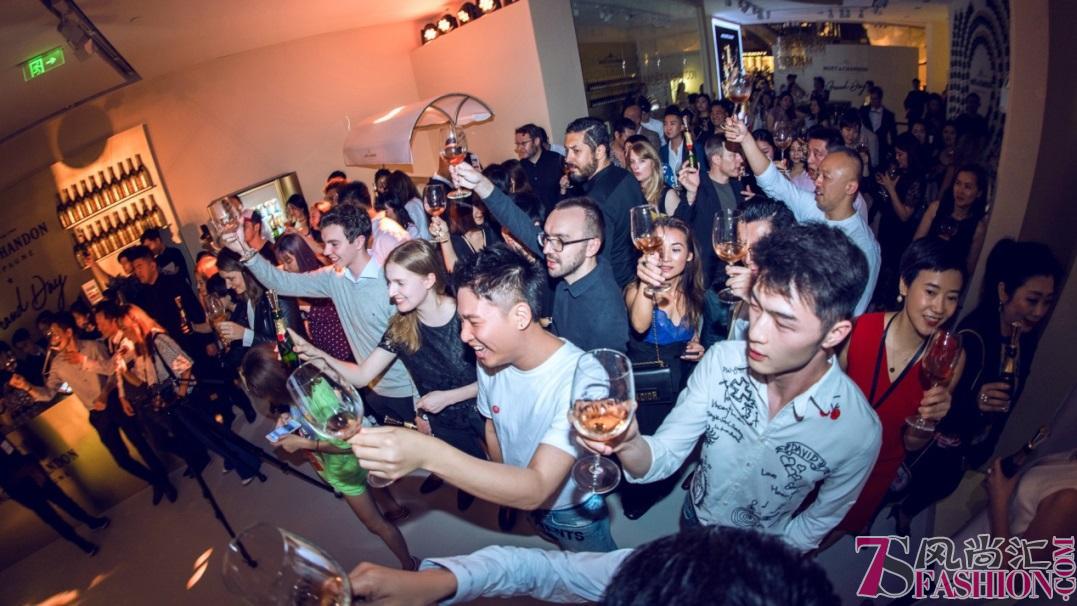 大小闪光时刻，酩悦从未缺席 酩悦香槟全新品牌理念Must Be Moët全球发布