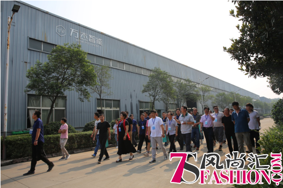 万杰智能推出自助售卖智能主食机械