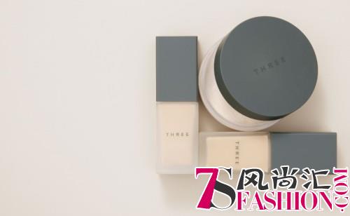 THREE｜萤火流光的七月，摇曳生姿的精致