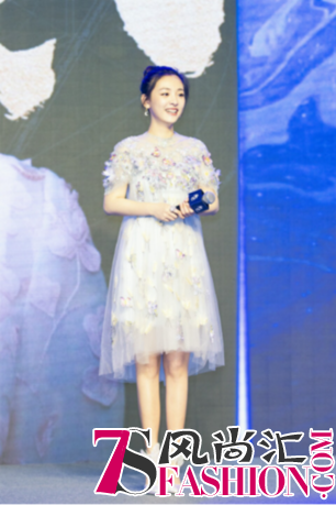 别再视百搭为美了，DUOHUA ＆ VIVINER这款鞋子明星都爱
