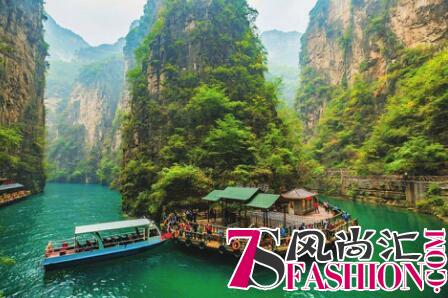 暑期“亲子露营”热 带娃赏国粹清凉八泉峡