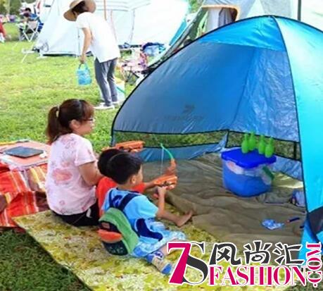 暑期“亲子露营”热 带娃赏国粹清凉八泉峡