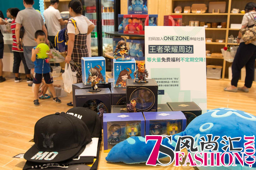新连锁零售品牌ONE ZONE登陆青岛大融城，首家旗舰店火爆开业