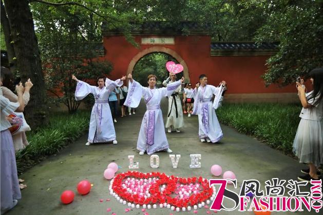 “最美相遇”掀开浪漫七夕帷幕，曼卡龙同名珠宝礼盒意外走俏