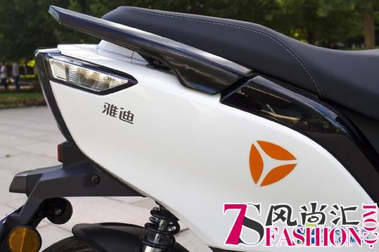 颜色持久绽放 雅迪E7保鲜的秘诀在此