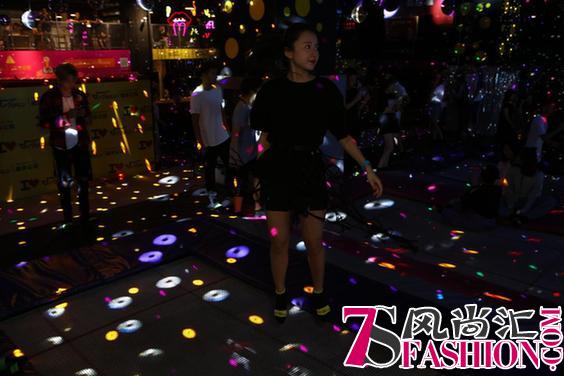 VFLY蹦床公园两周年店庆-VFLY Disco Night