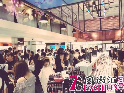 阪急梅田新化妆品卖场OPEN！东京超人气眼妆DAZZSHOP驾到