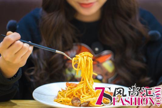 创业解读 轻餐饮正当红，海鲜见面成新宠