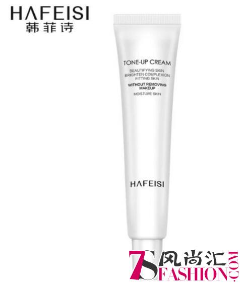 一个月花十亿很难吗？1000块买一堆韩菲诗化妆品才是技术活！