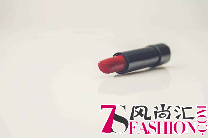 直男们眼中的素颜美女，原来背地里都在偷偷用韩菲诗素颜霜