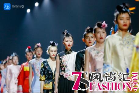北京时装周携手铛铛社交 打造永不落幕的互联网时尚阵地
