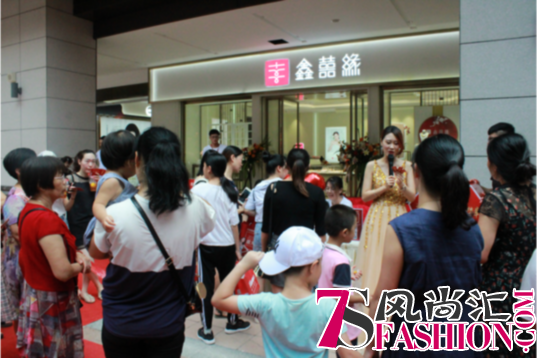 鑫囍缘珠宝旗舰双店盛大开业，深度辐射福建区域市场