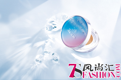 水密码跨界施华洛世奇元素 限量版水光瓶让你闪耀自信光芒