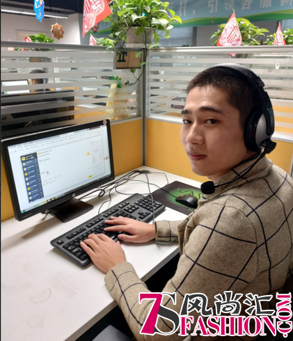 口红怎么选，客服小哥劝直男慎选“芭比粉”
