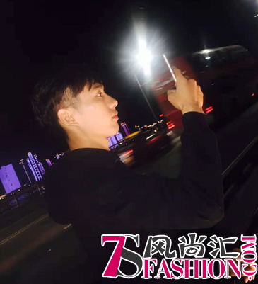 口红怎么选，客服小哥劝直男慎选“芭比粉”