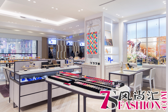 炫彩蜂姿 香临金陵 法国娇兰精品香水概念店闪耀登陆南京德基广场
