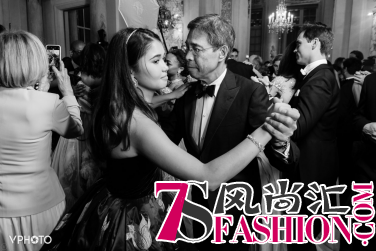 为什么巴黎名媛舞会选择来自中国的vphoto作为官方视频媒体？