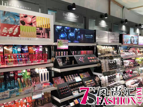 内地买不到的DAZZSHOP彩妆，在香港@cosme超凡人气登场！