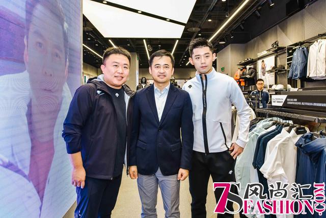 DESCENTE迪桑特厦门全新形象店开业 世界冠军张继科空降助阵