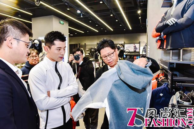 DESCENTE迪桑特厦门全新形象店开业 世界冠军张继科空降助阵