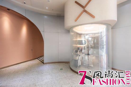 XURFACE超体面 美团点评首家新美业概念店