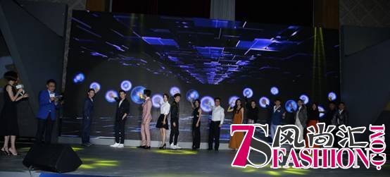 响巢看看发布星粉互动神器“明星空间”